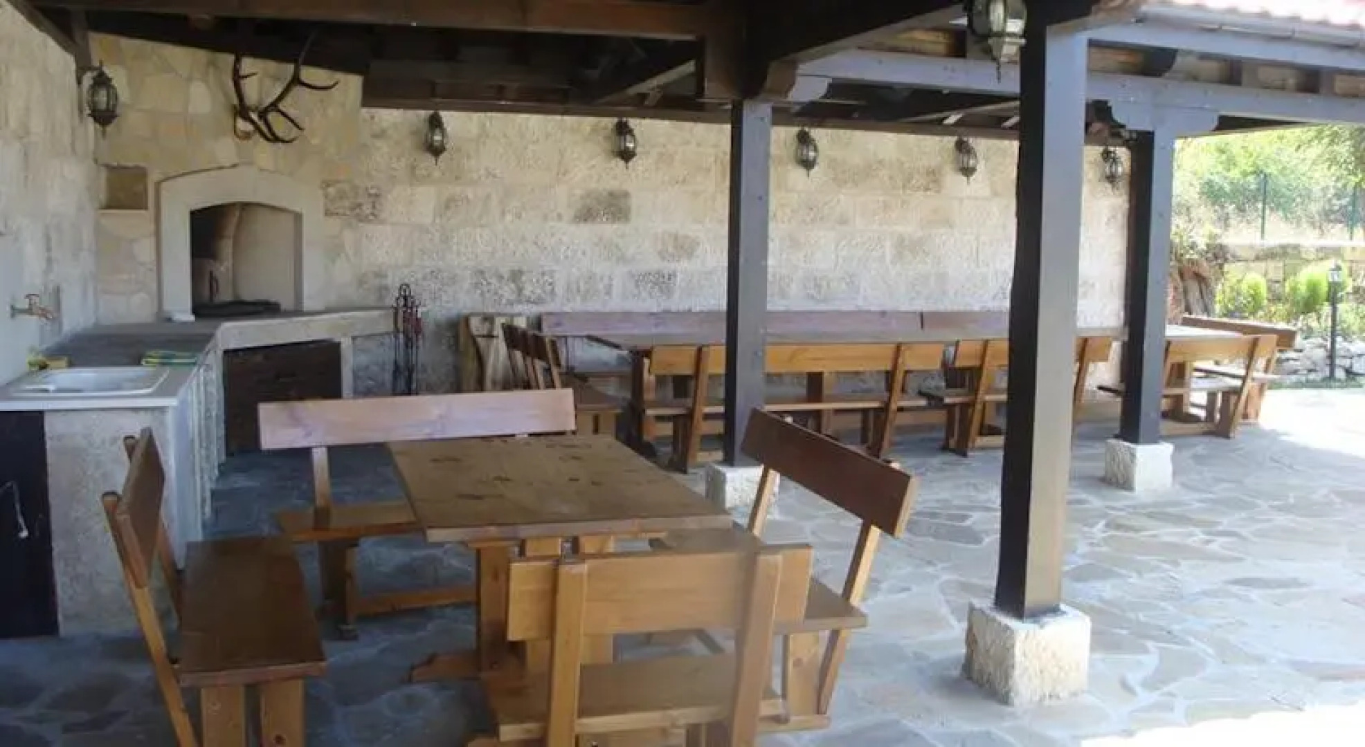 Guest House Black Lom