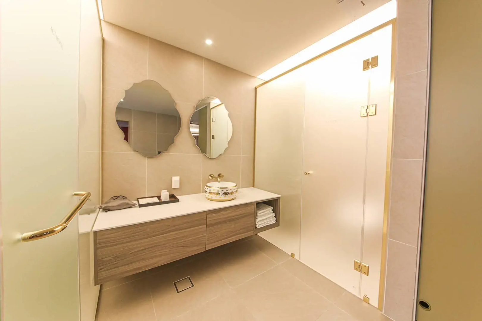 ACT Hotel