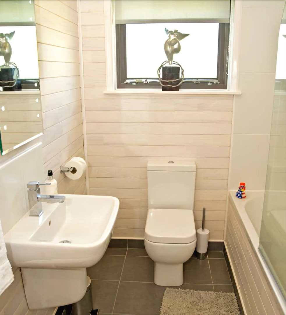 Cleveley Mere Luxury Waterside Lodges