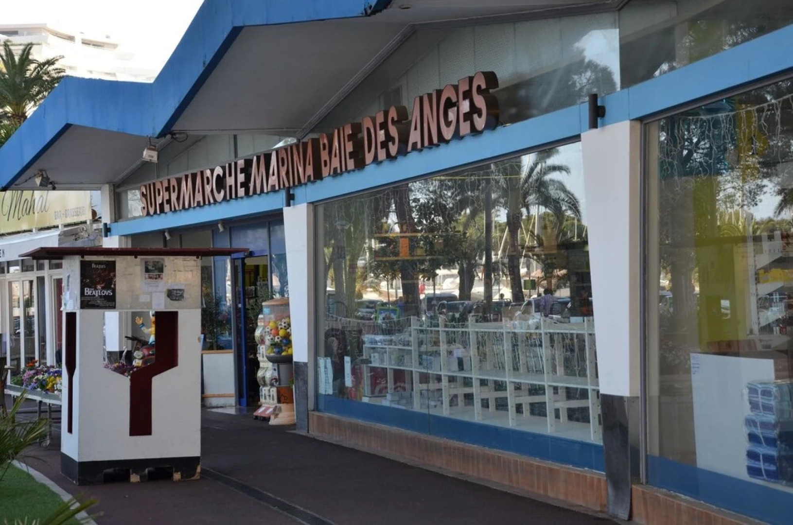 Studio in Villeneuve-loubet, With Wifi - 300 m From the Beach