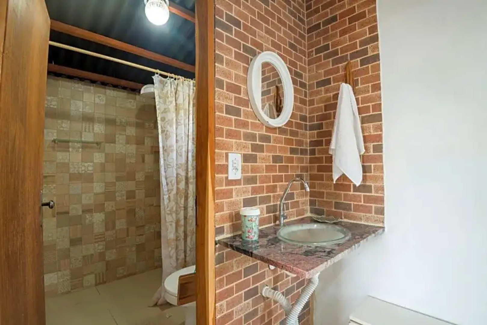 Lilás Hospedaria do Vale