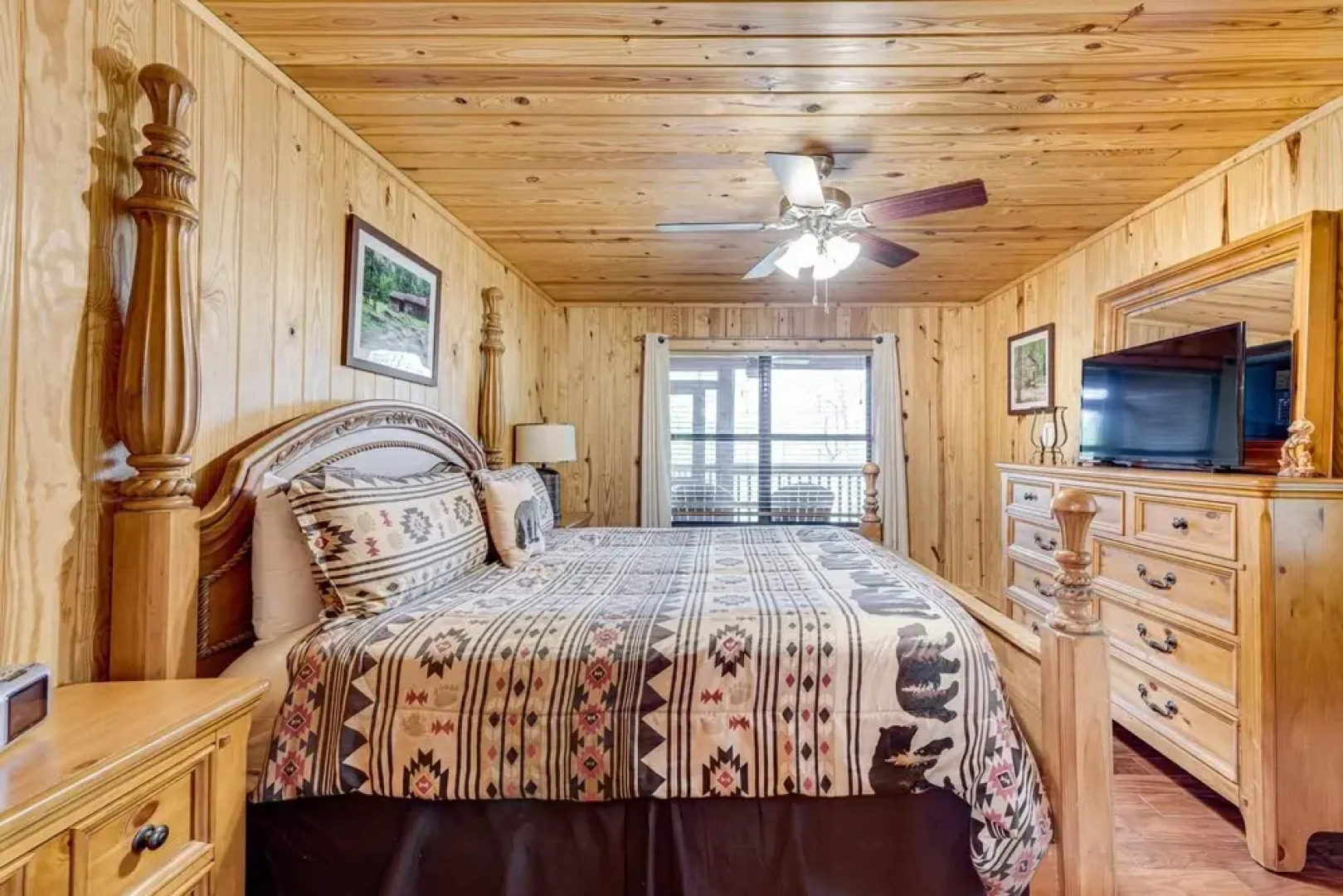 Sage Grass Retreat Wears Valley Cabin w Hot Tub Game Room Wraparound Deck