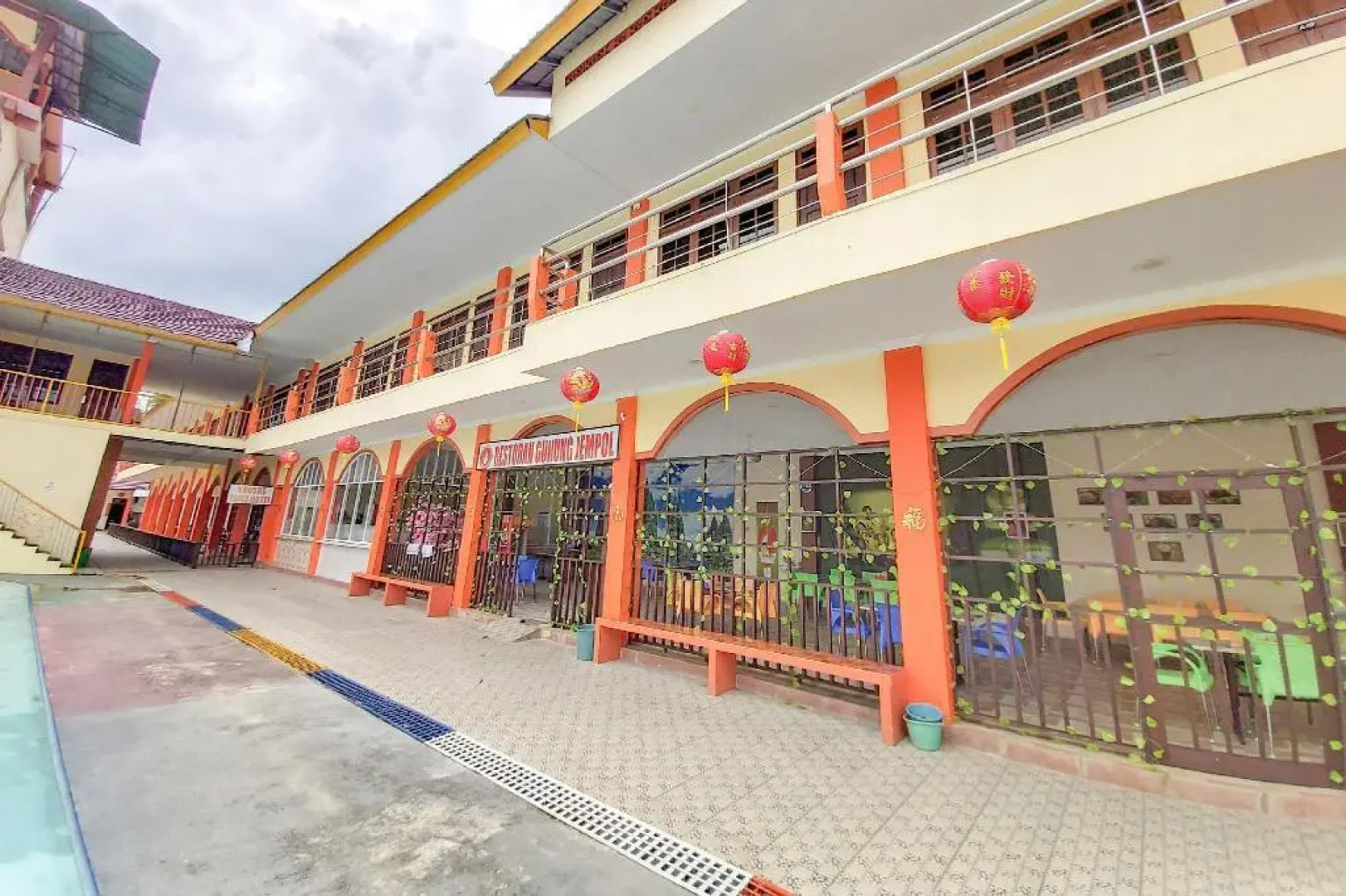 OYO 3196 Hotel Taman Cinta