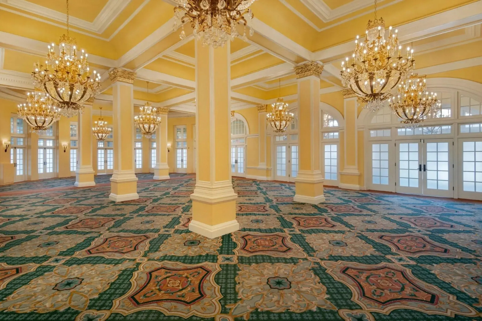 Grand Galvez Resort, Autograph Collection