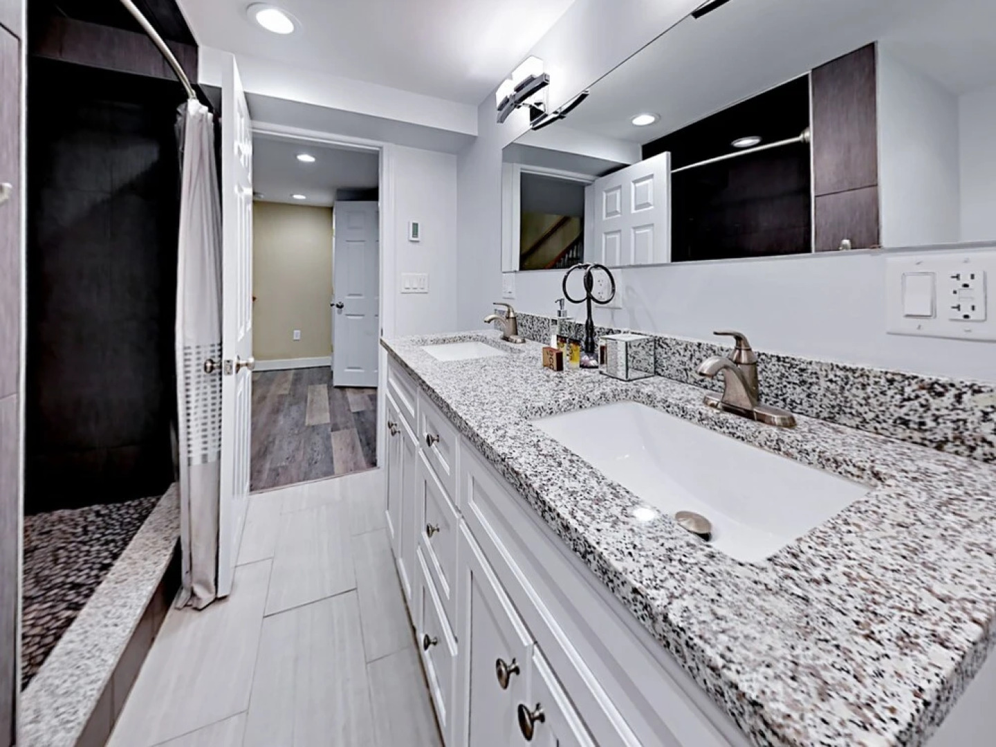 56 S Yarmouth Rd Home 3 Bedrooms 2 Bathrooms Home