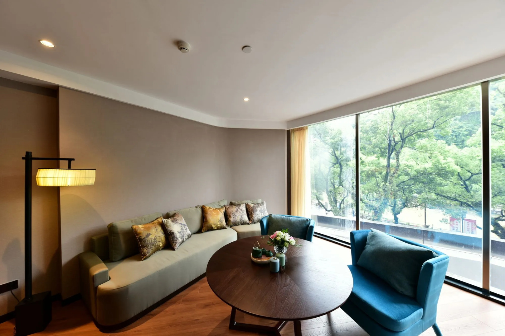 Jolie Vue Boutique Guilin