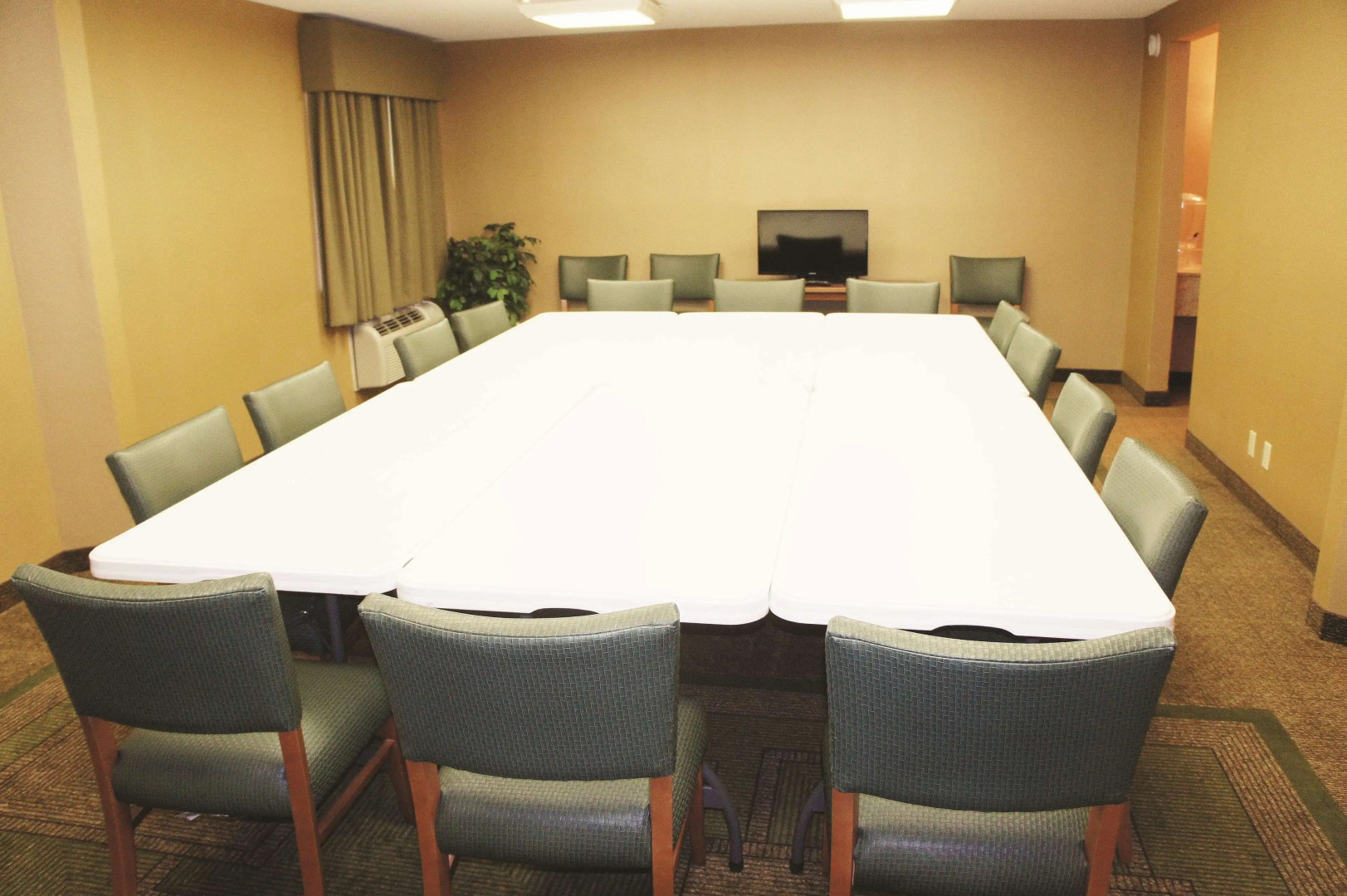 La Quinta Inn & Suites by Wyndham Des Moines West Clive