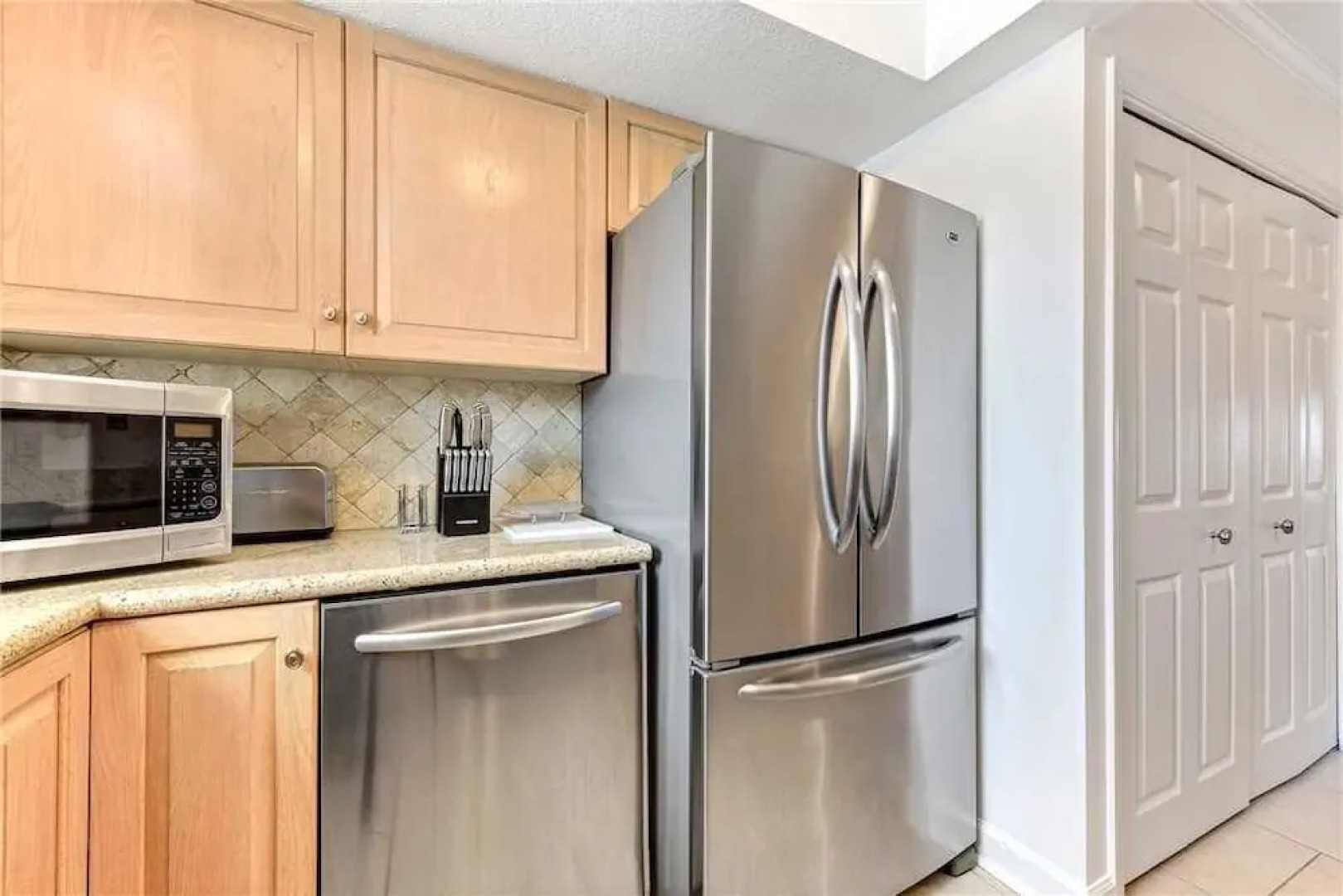 Retreat V 687B - Two Bedroom Condo