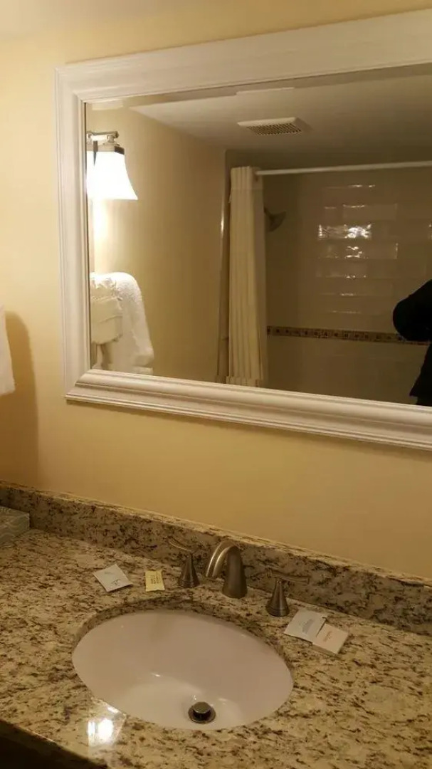 Americas Best Value Inn & Suites