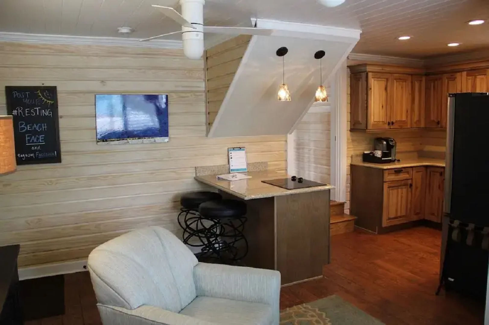 6West Beach Cottages