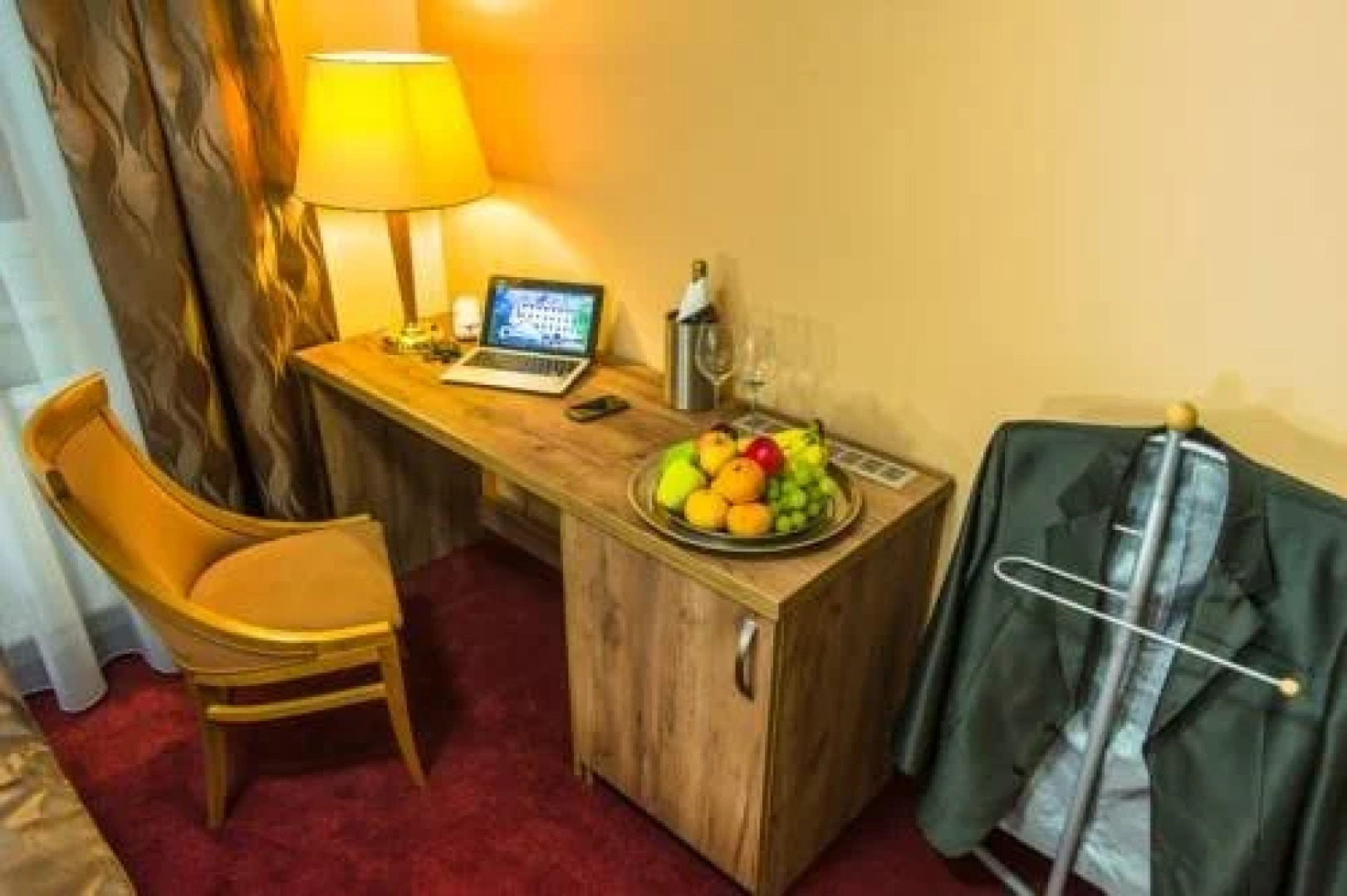 Wellness Hotel Hluboký Dvůr