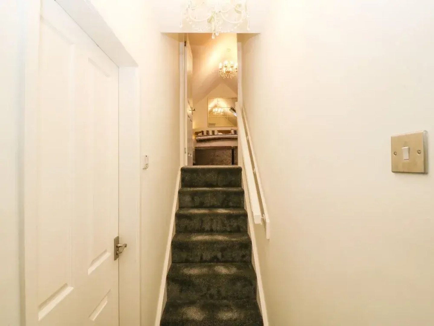 Yr Hen Ysgol, The Old School