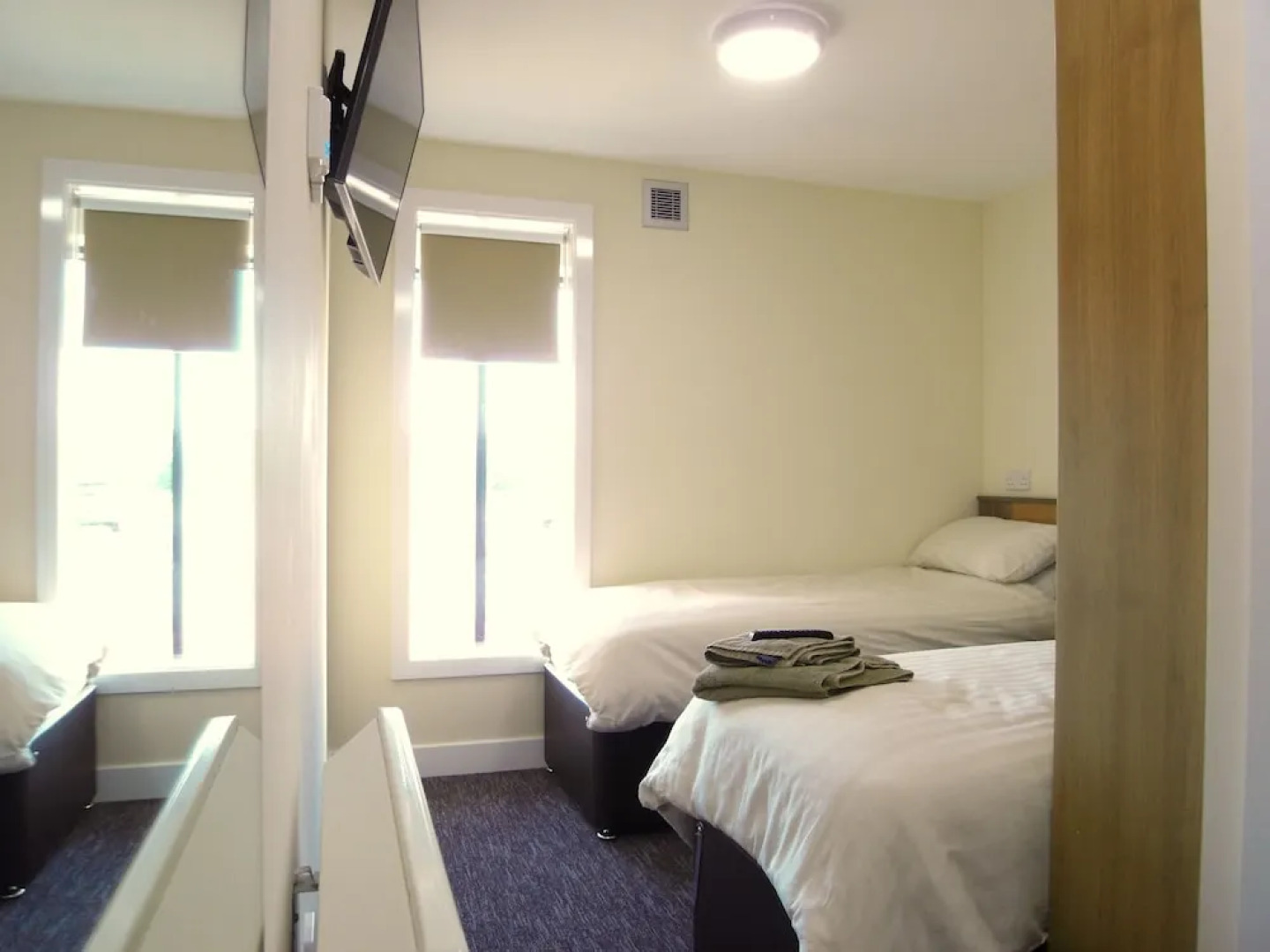 Roadking Rooms Holyhead