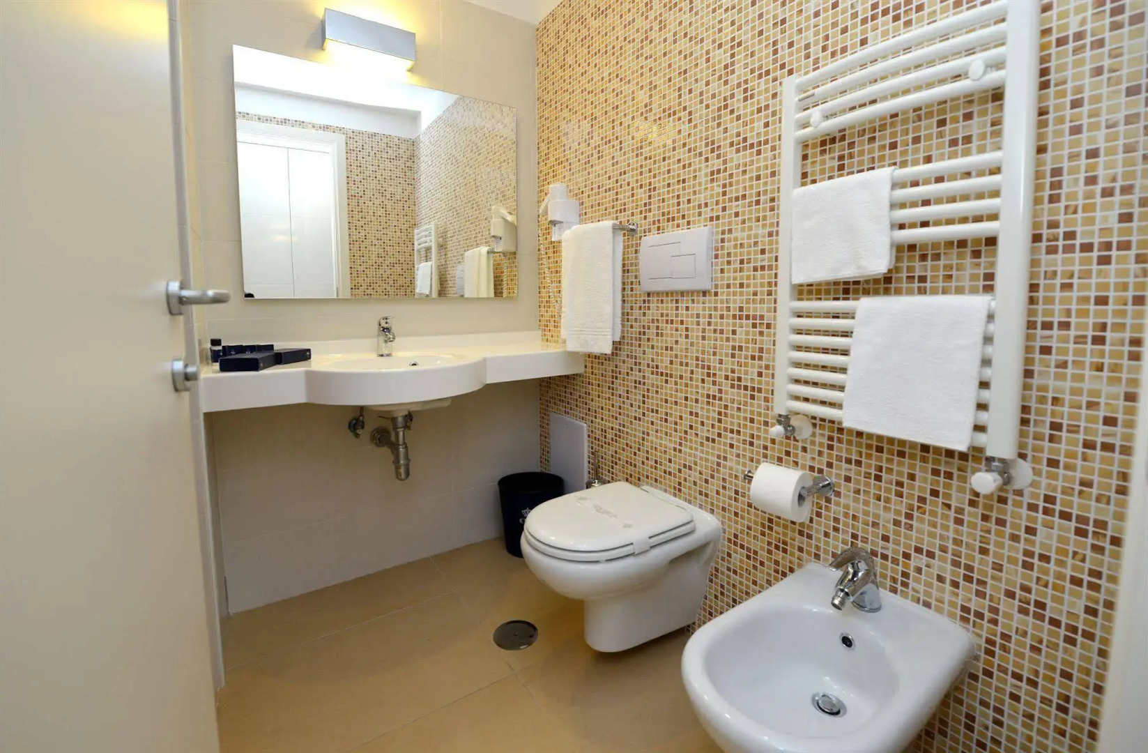 Prince Franklyn Hotel