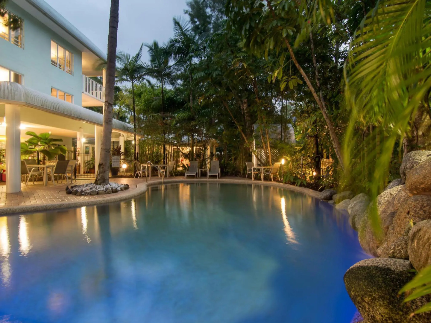 Port Douglas Outrigger Holiday Apartments