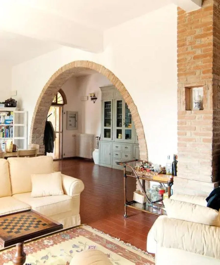 Stunning Country House overlooking Tuscany hills