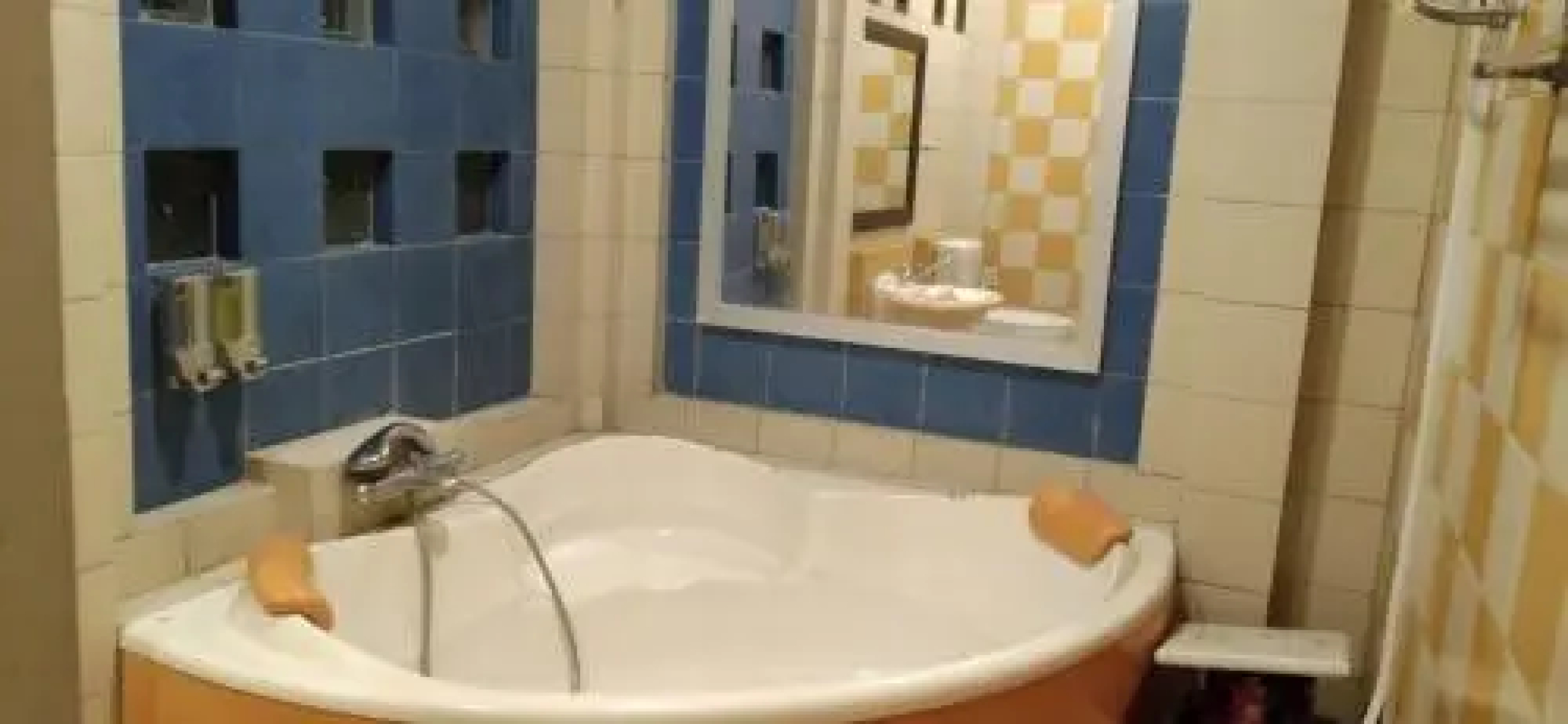 Karang Sari Hotel