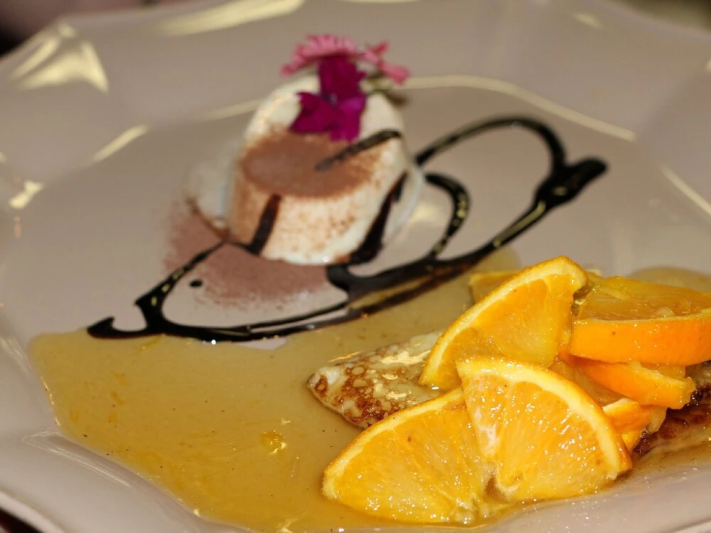 Comfortable Detached Holiday Home With Large Garden of Around 1 ha and Private Pool