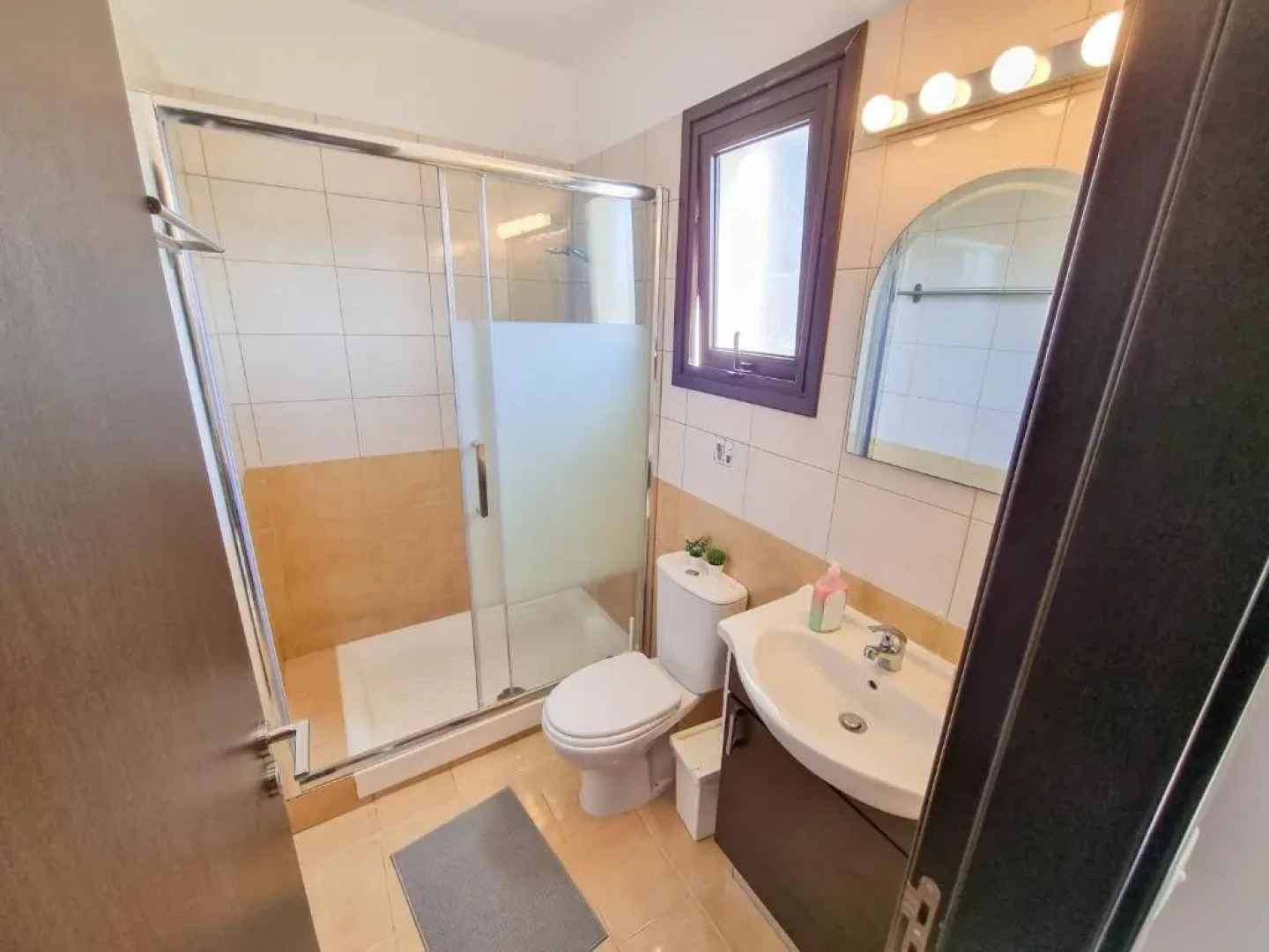 Light House Apartment