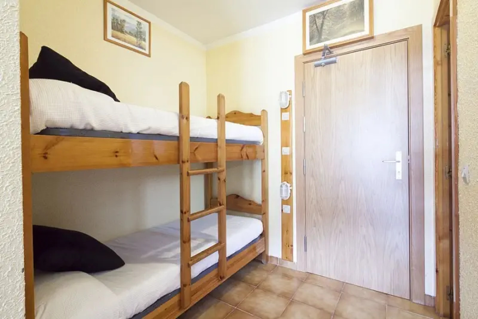 Apartamentos Deu Sol by Habitat