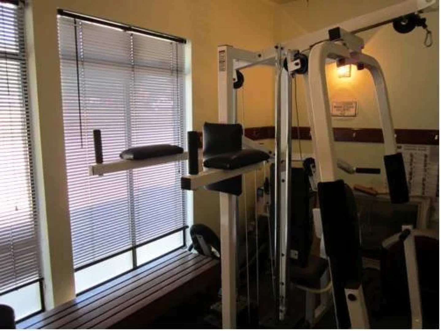 Country Squire Motor Inn