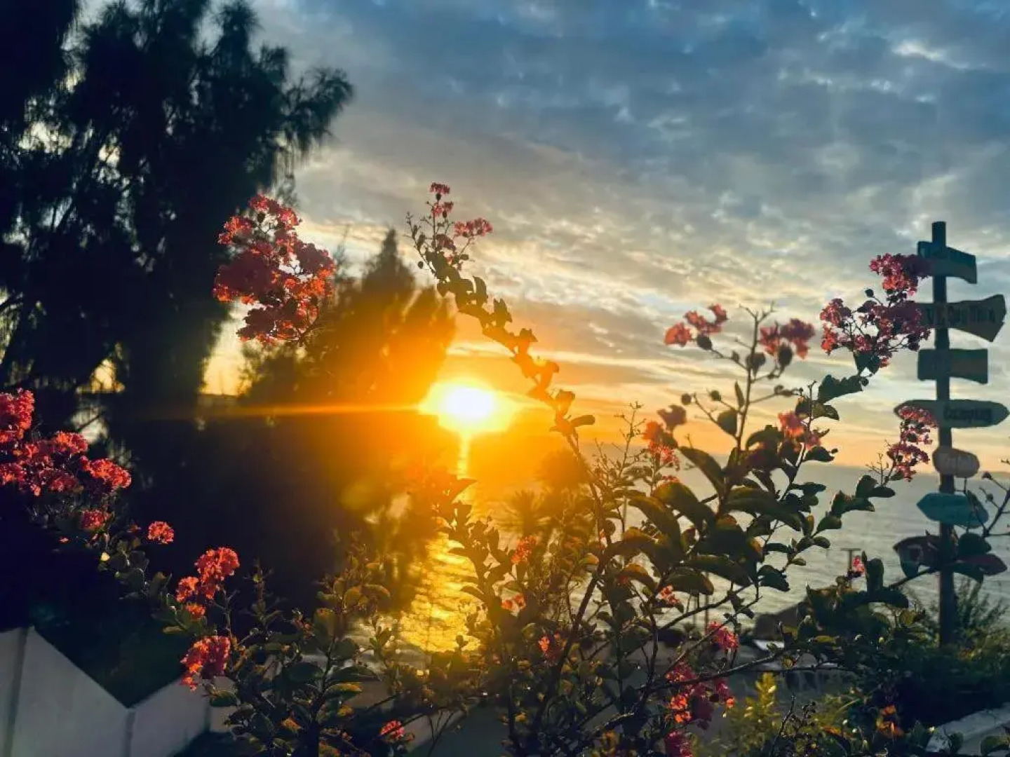 Rubeach Hotel & Resort