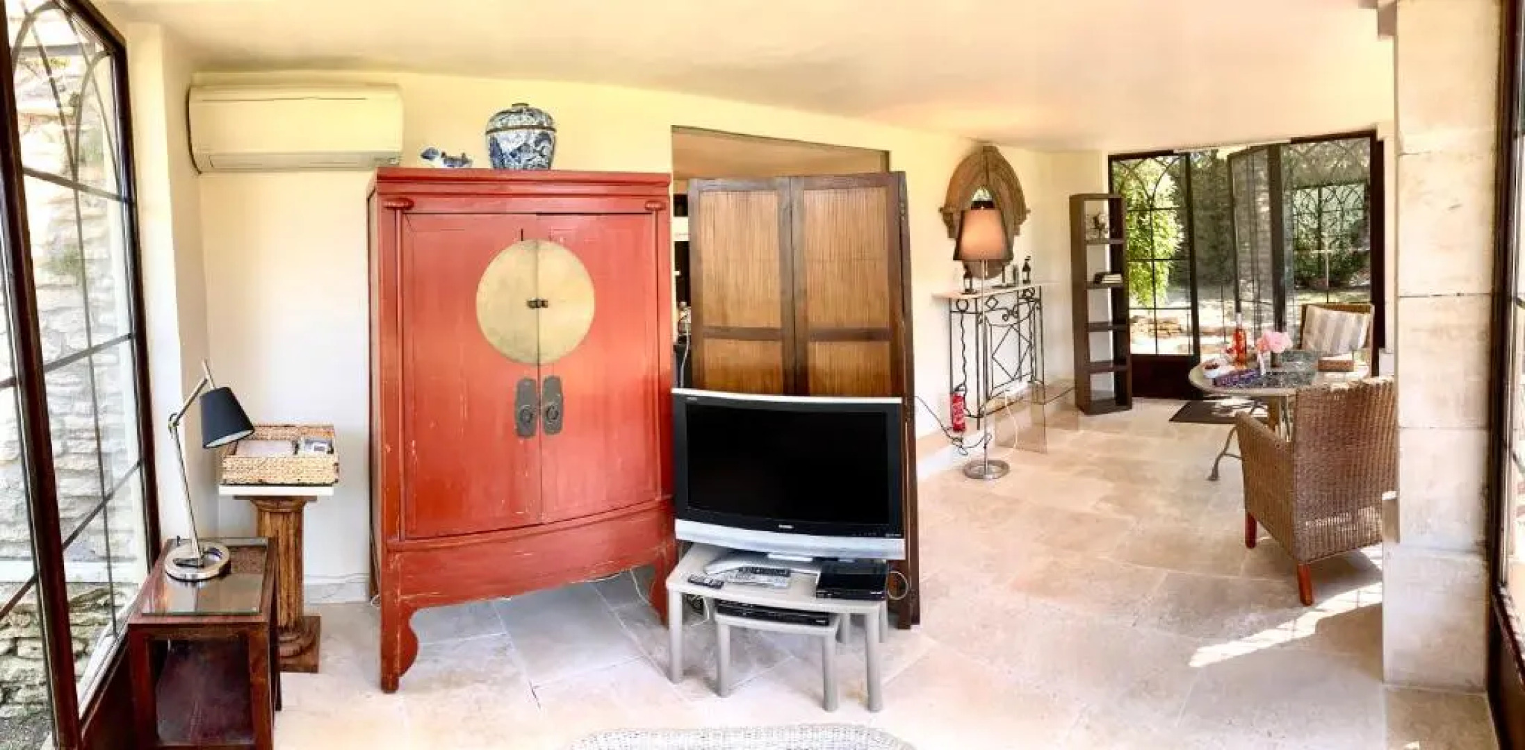 La Tour des Beaumes à GORDES avec Piscine Privée -