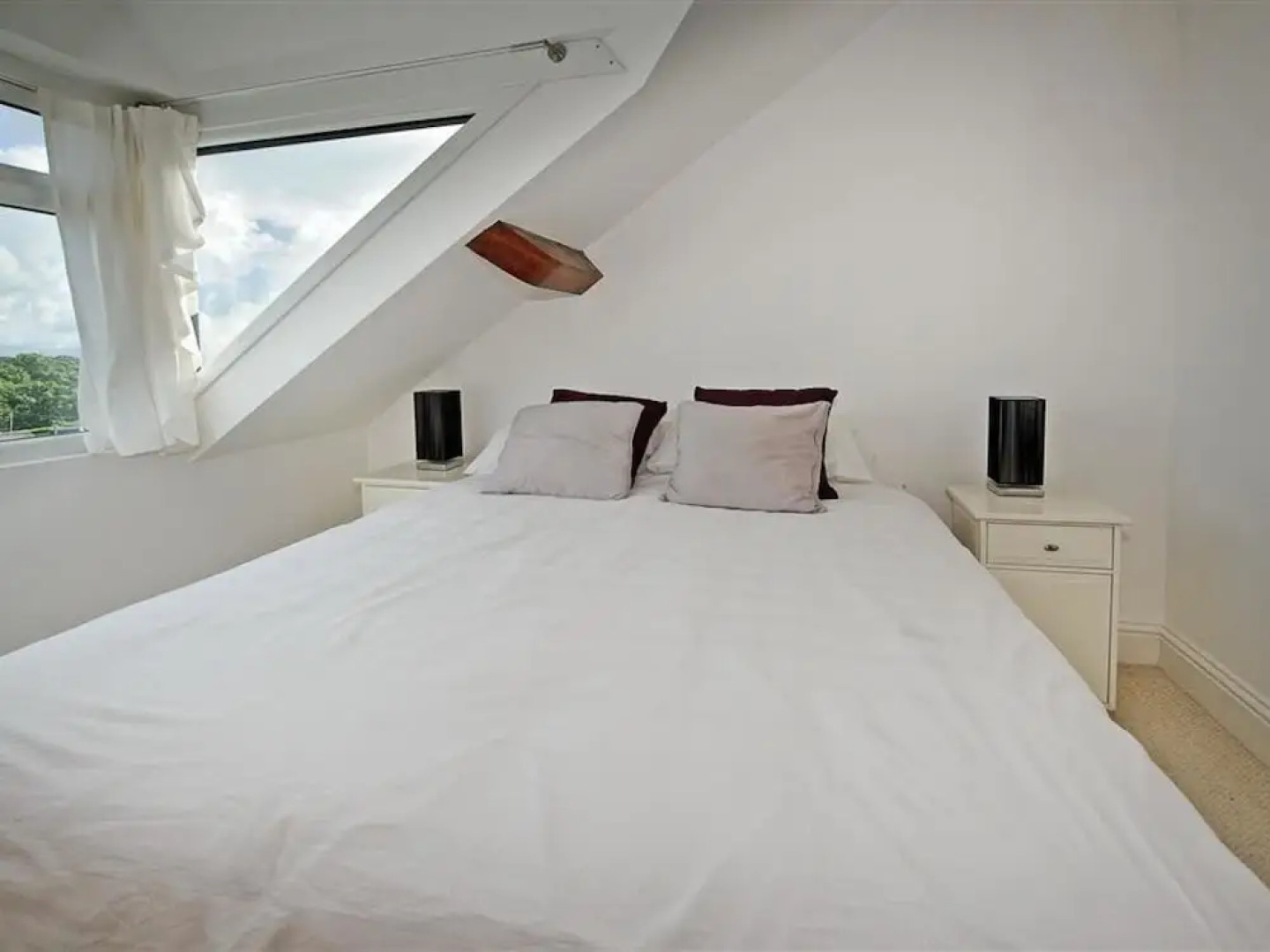 Modern Apartment in Llanbedrog Britain Near Beach