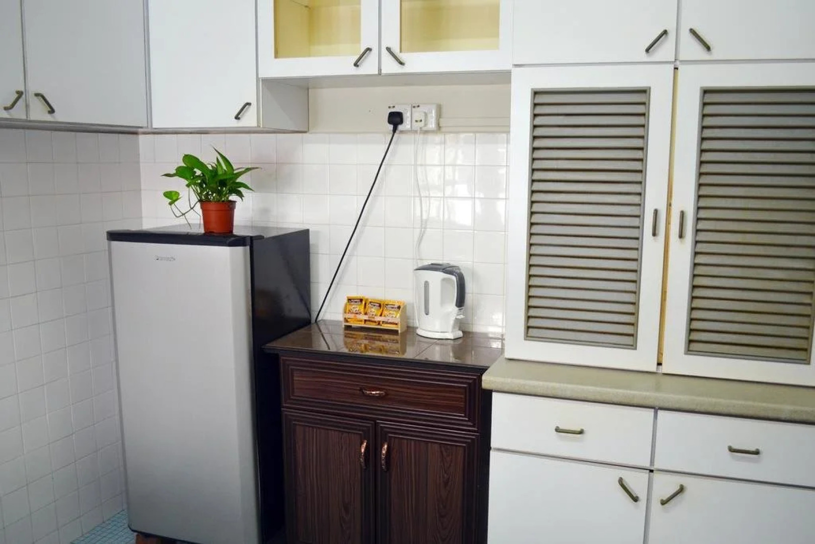 Manis-Manis @ Color Sense Cottage