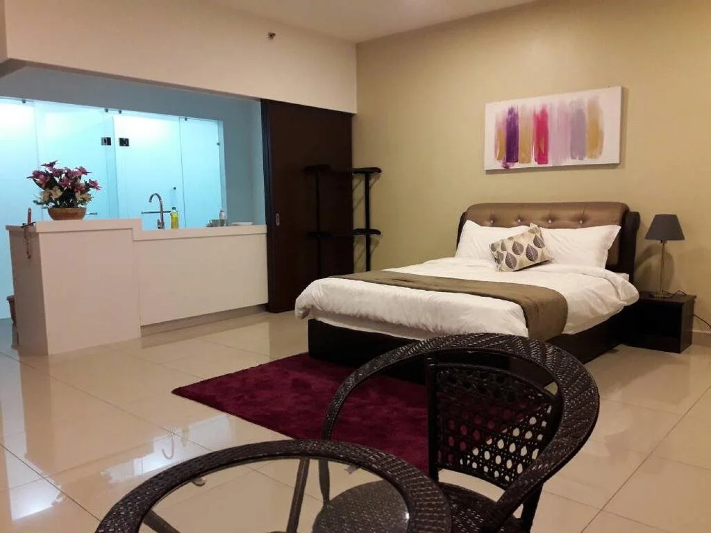 Euzmo Residences at Trefoil