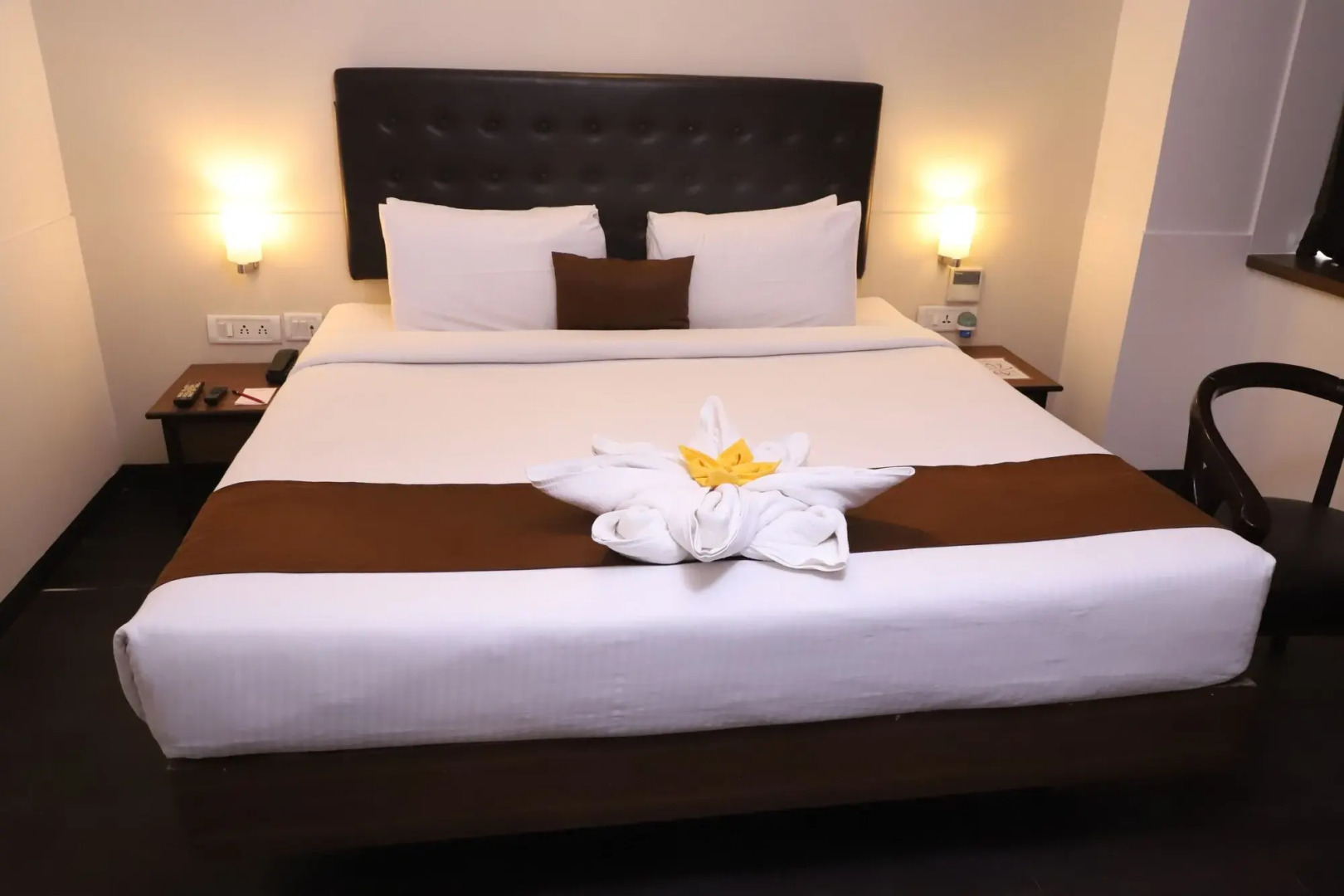 GenX Agra By 1589 Hotels