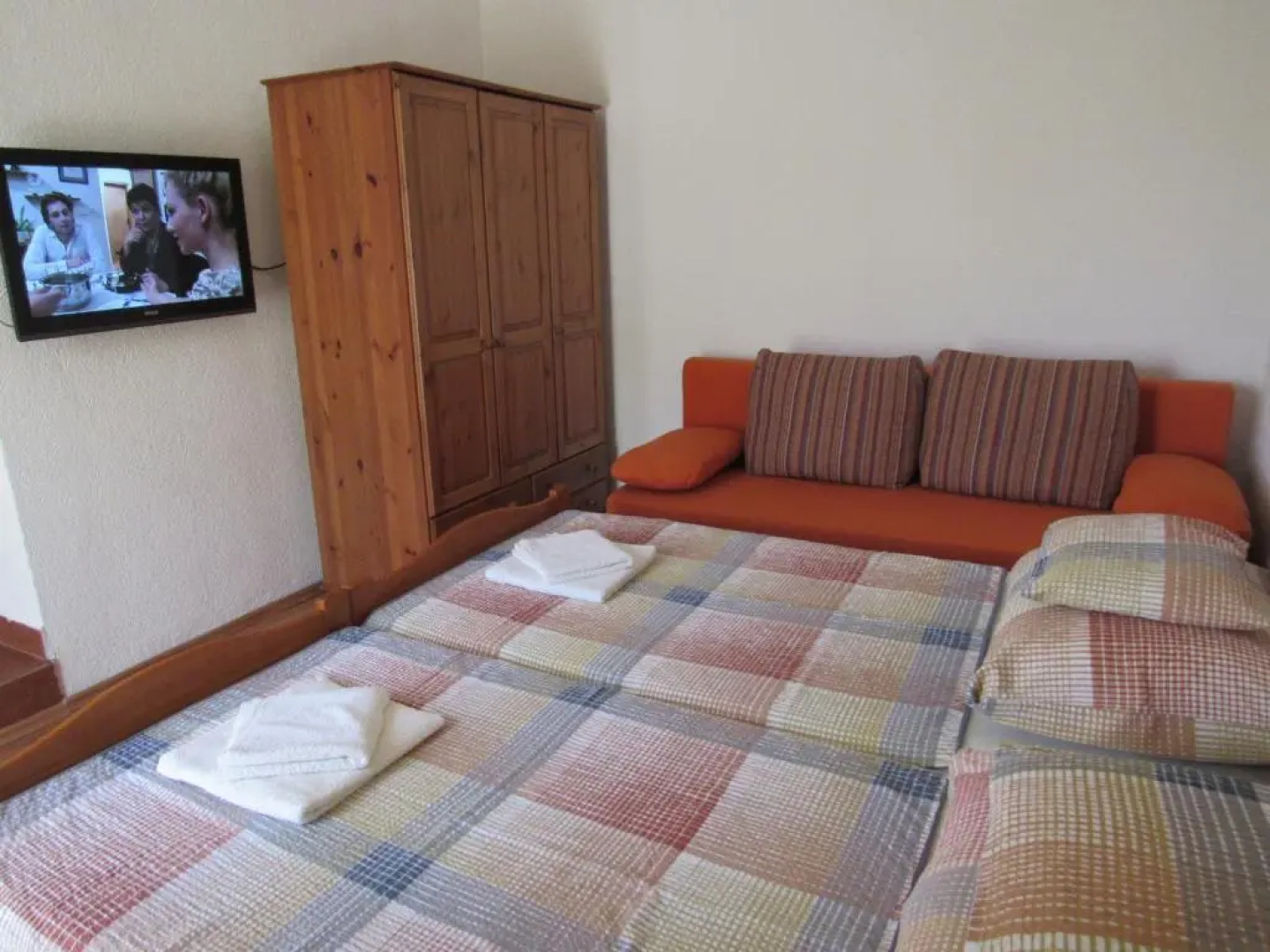 Studio Apartment Near the Beach