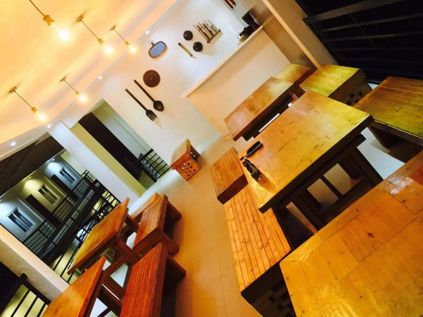 Alberto's by DJ Seungli