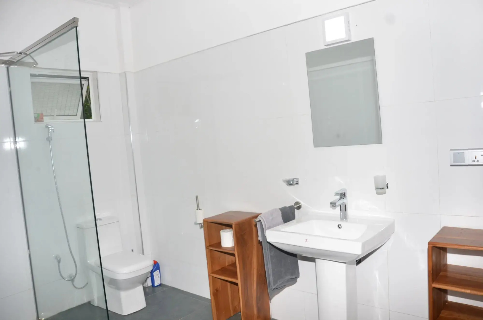 Anuhas Airport Villas