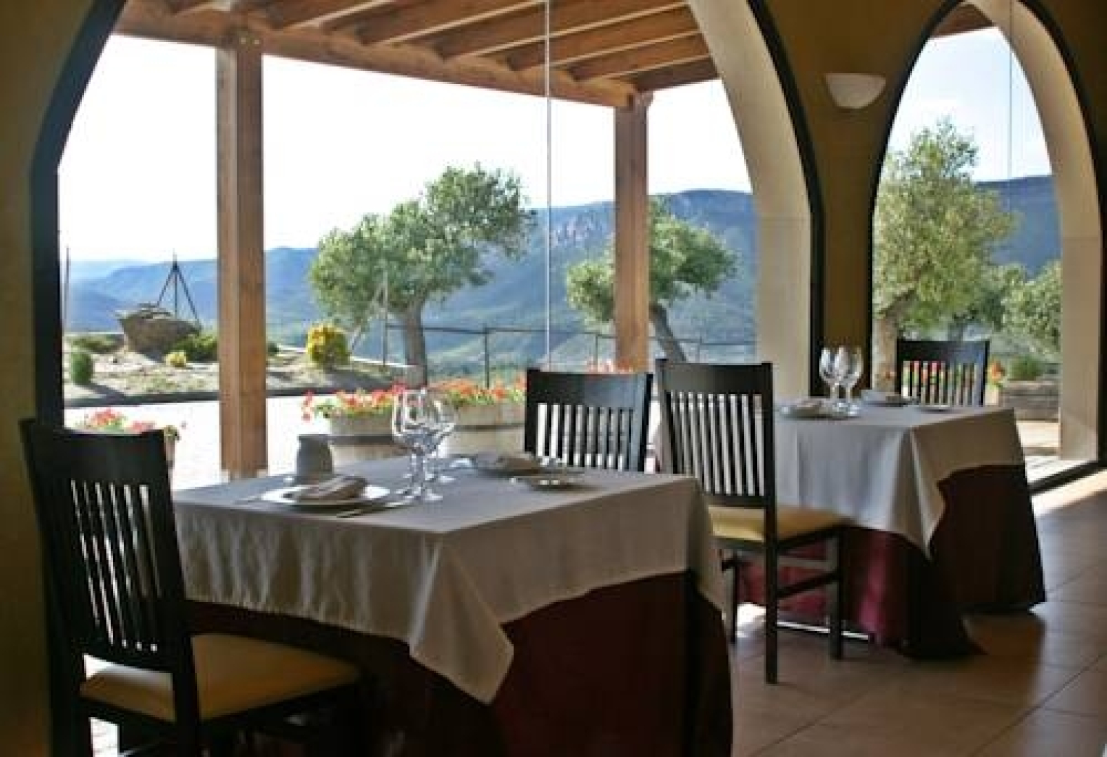 Buil & Gine Wine Hotel