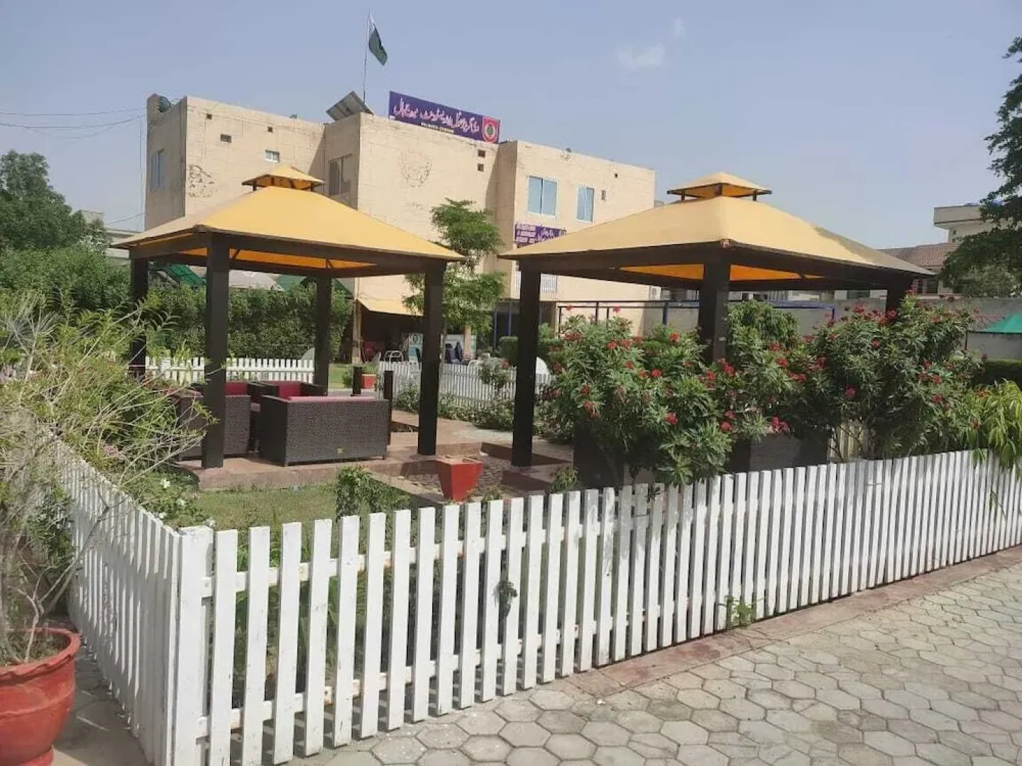 The Grand Hotel & Restaurant