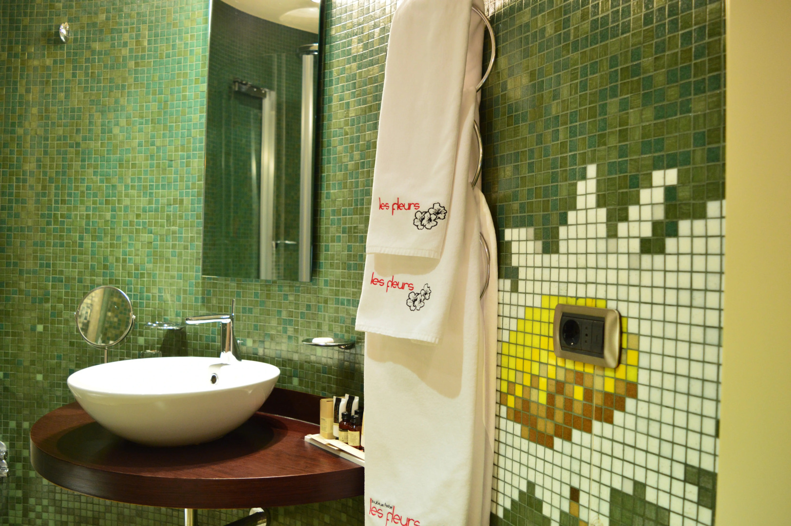 Les Fleurs Boutique Hotel