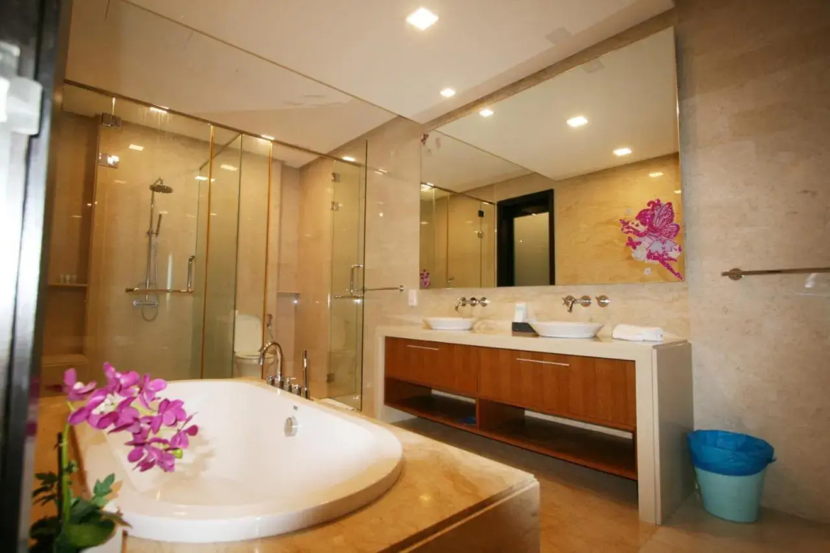Penhome The Suite Straits Quay