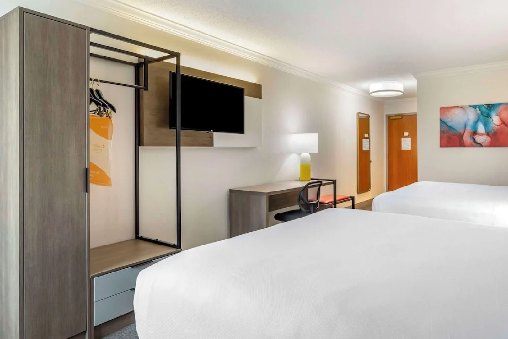 Holiday Inn Express Hotel & Suites Amherst-Hadley, MA