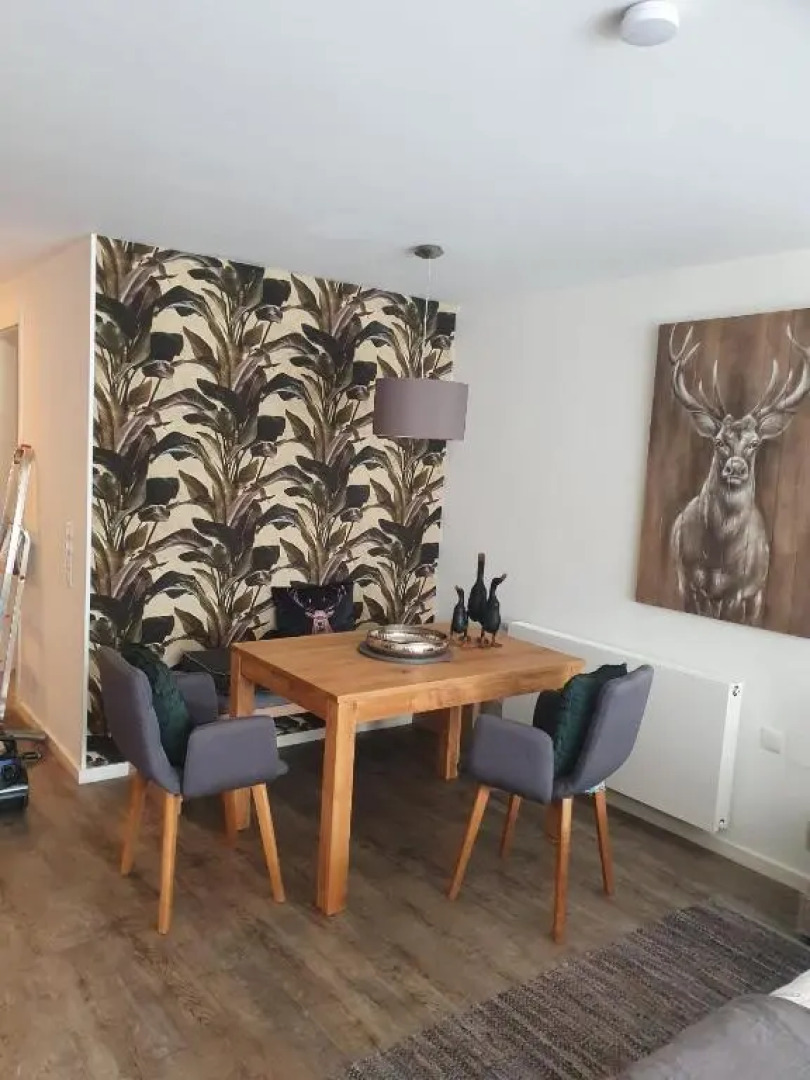 Maurers Schlierseetraum 6, Studio 455 mit 42 qm neu renoviert, Erdgeschoss mit eingezäunter Terrasse in ruhiger Lage am Kirchbichlweg 8