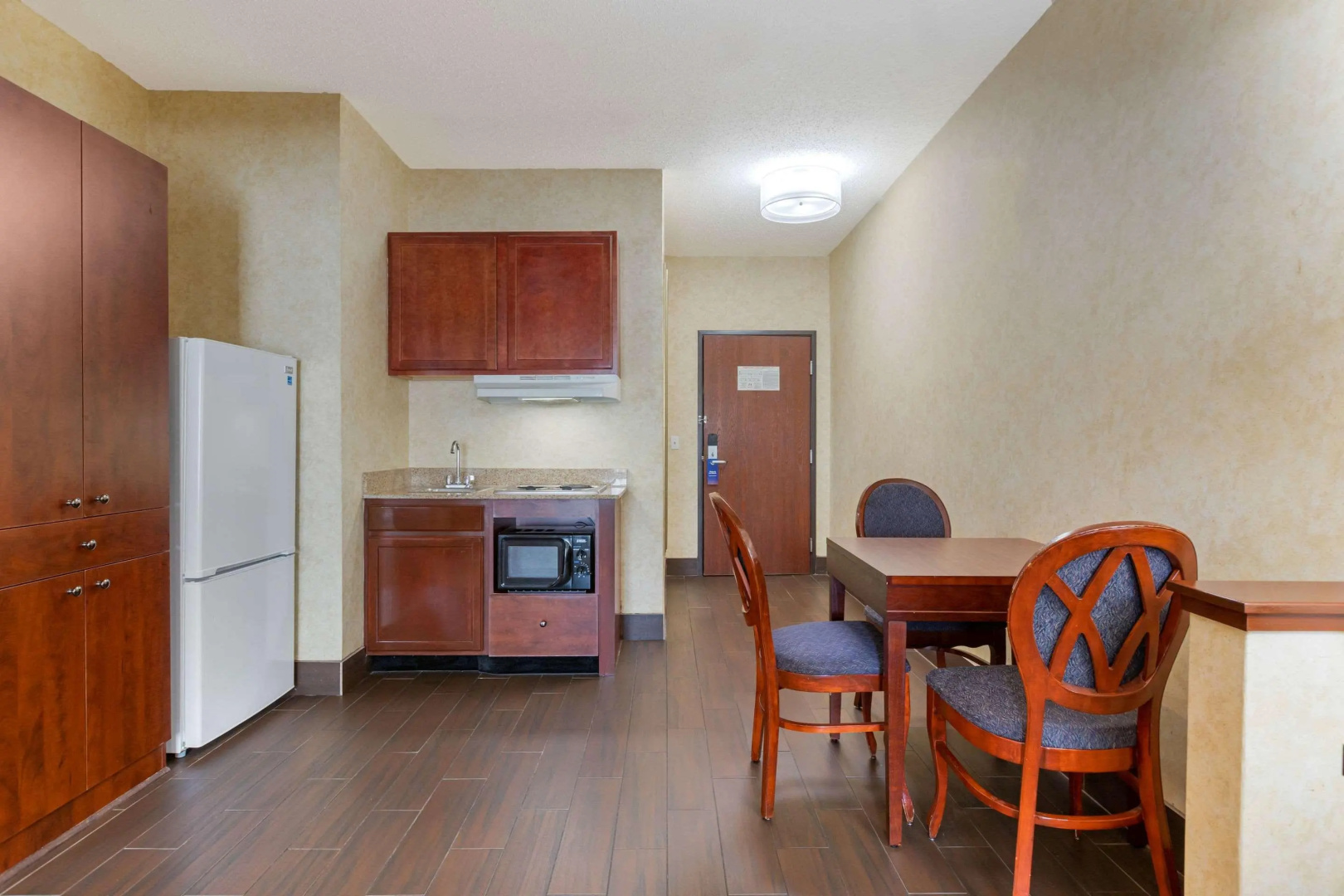 Comfort Suites Southfield/Detroit