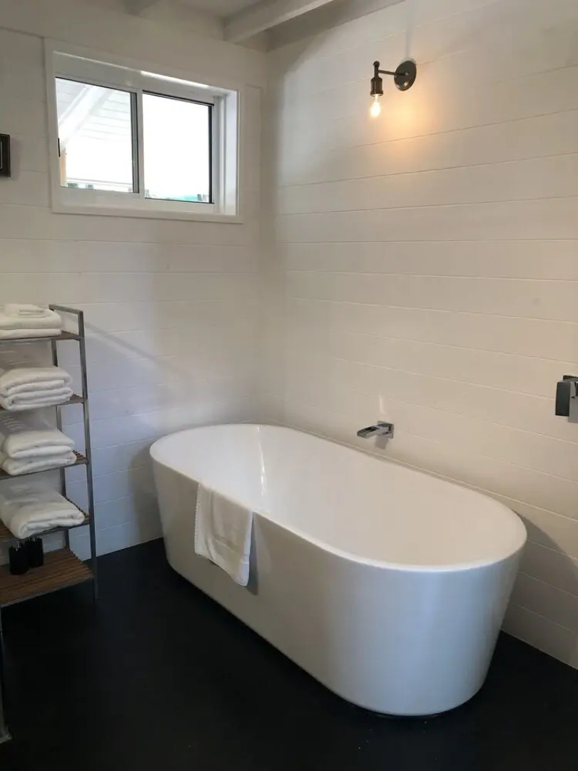 Lake House Watermark Estate Lake Tinaroo