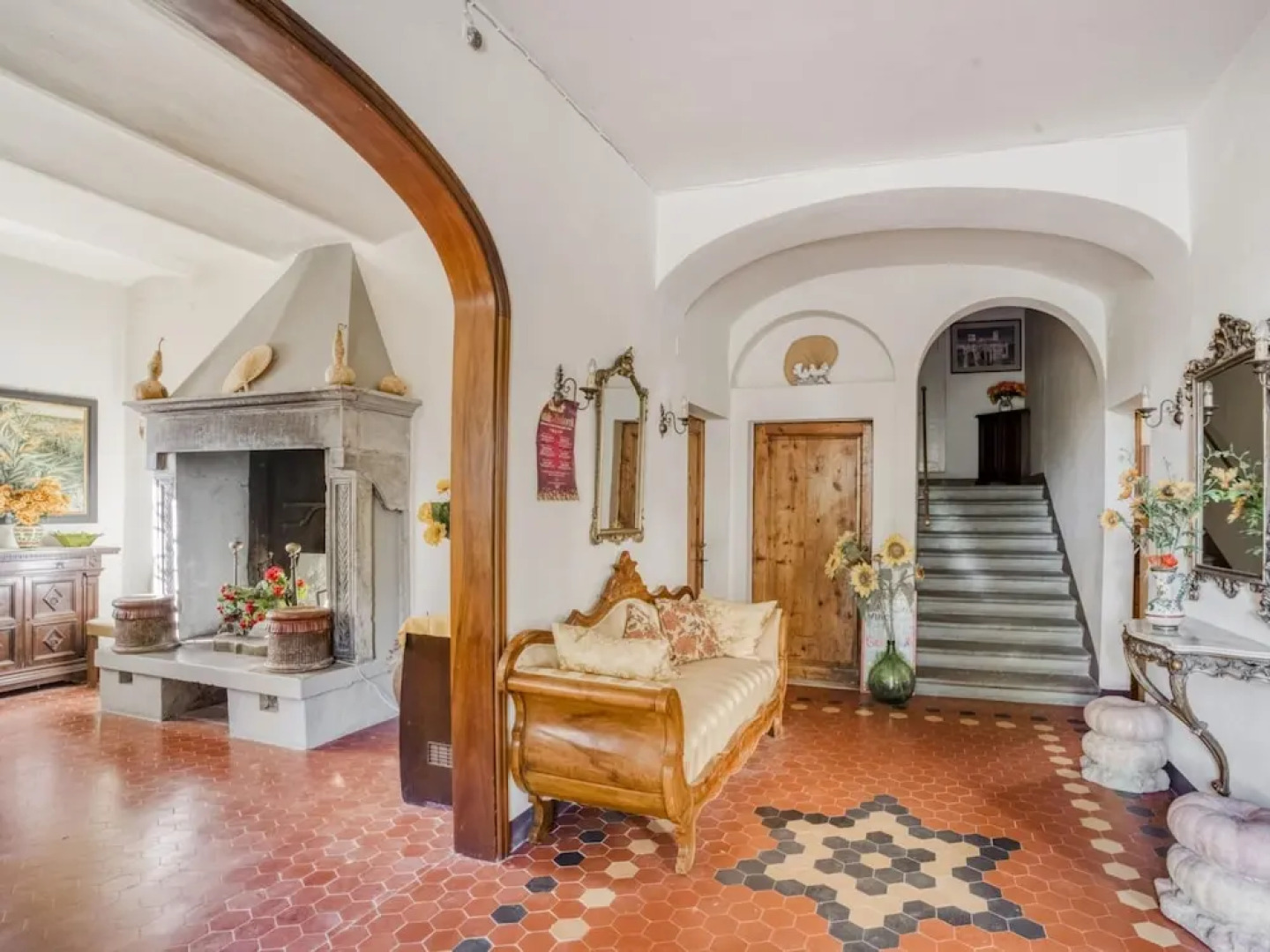 Apartment in Citerna With Pool