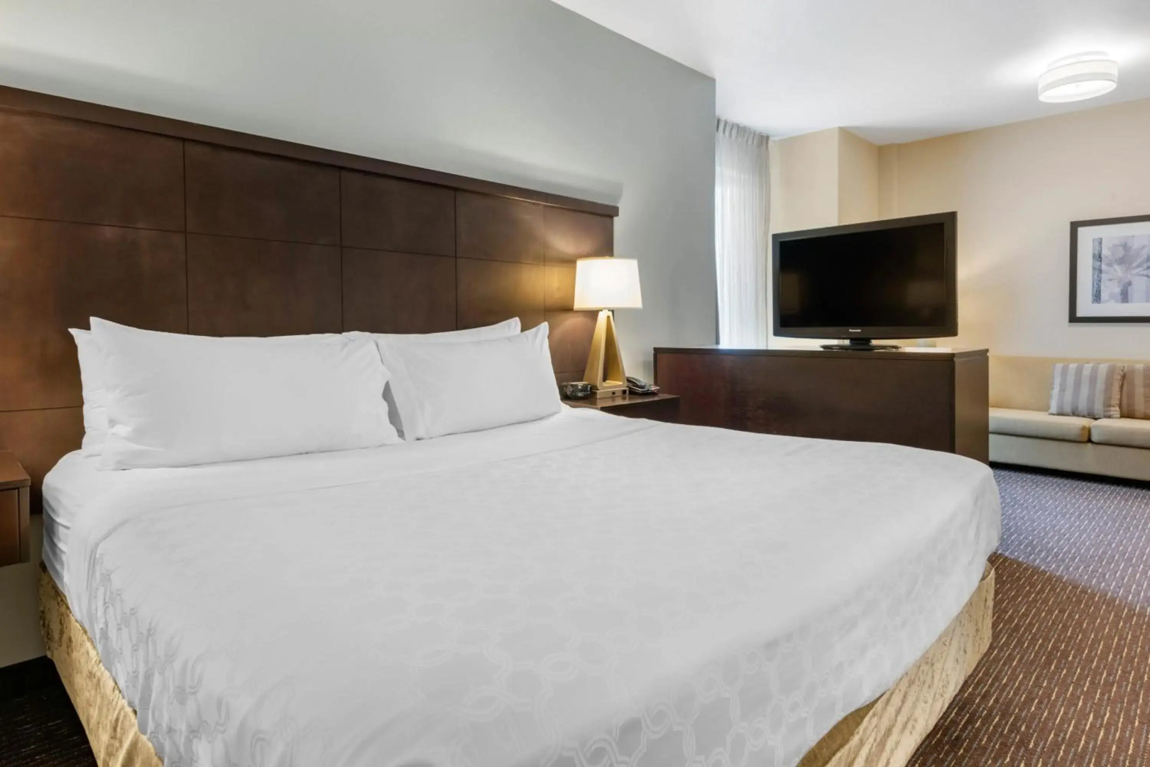 Staybridge Suites St. Petersburg Downtown by IHG