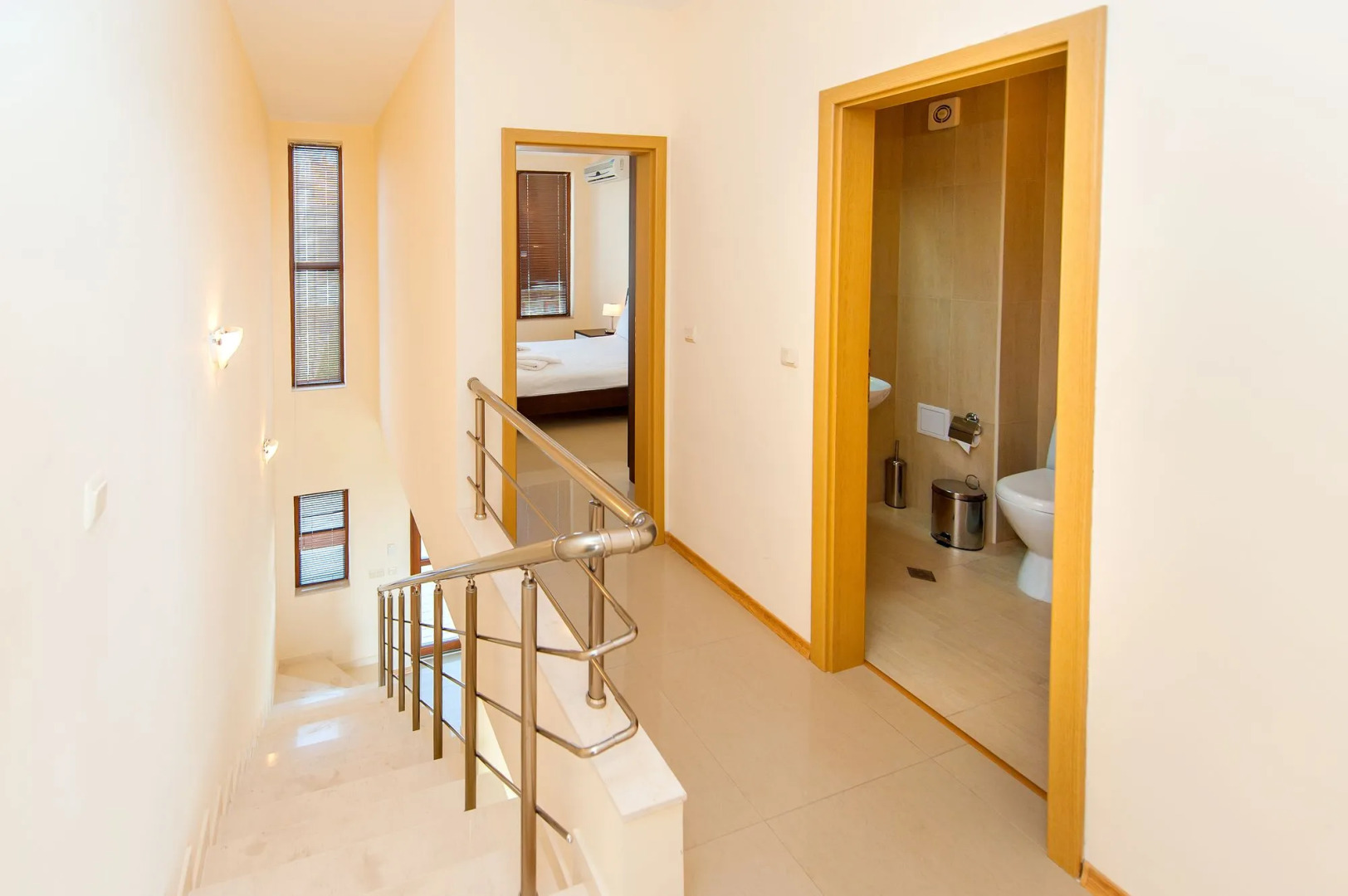 Lighthouse Apartments & Villas