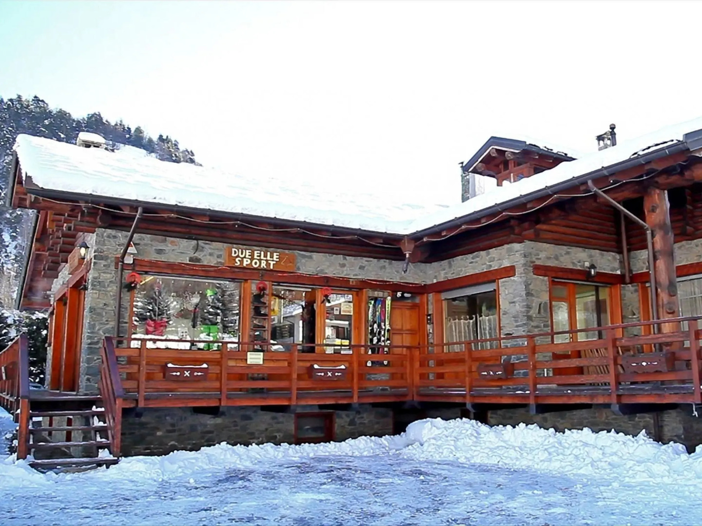 Alpine Bliss: A Cosy Retreat