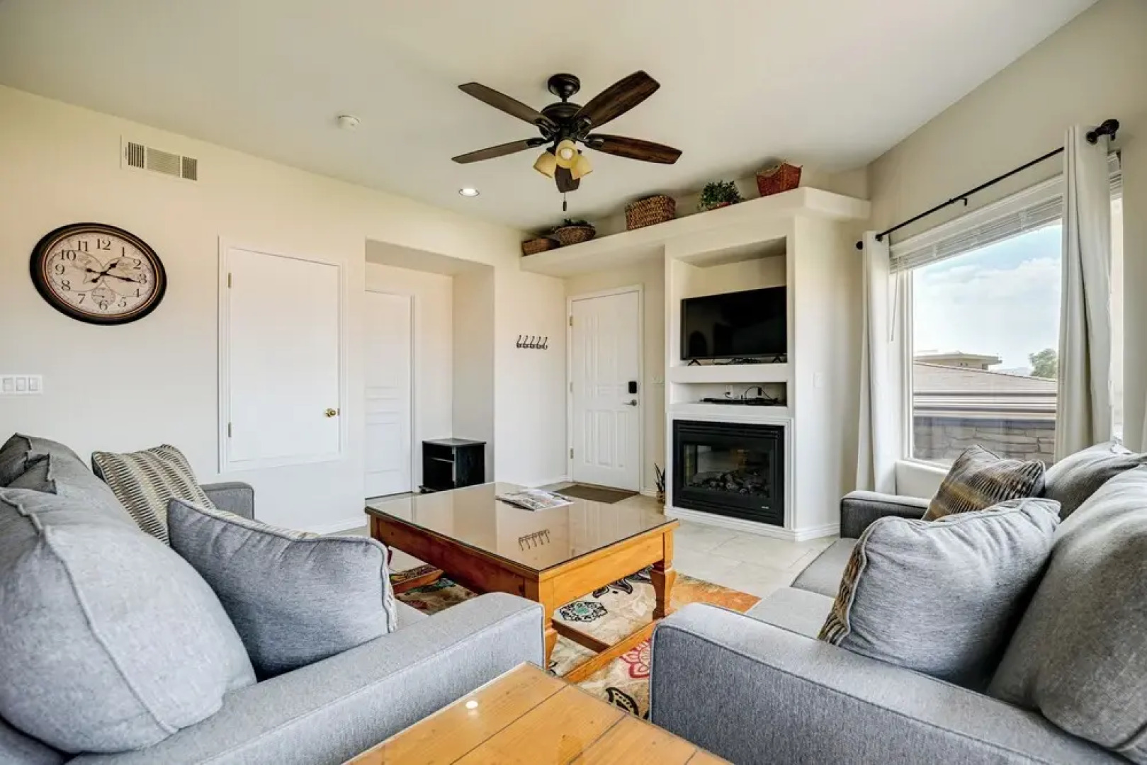 Golf Course Views & Private Deck: Mesquite Condo!