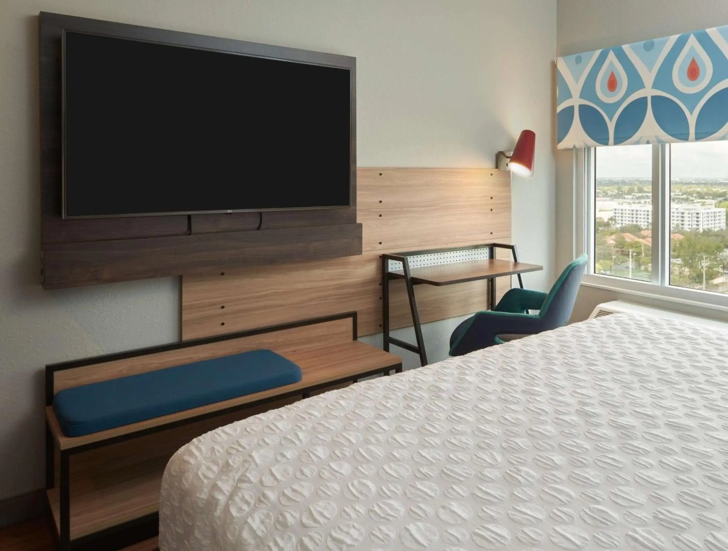 Shore Hotel