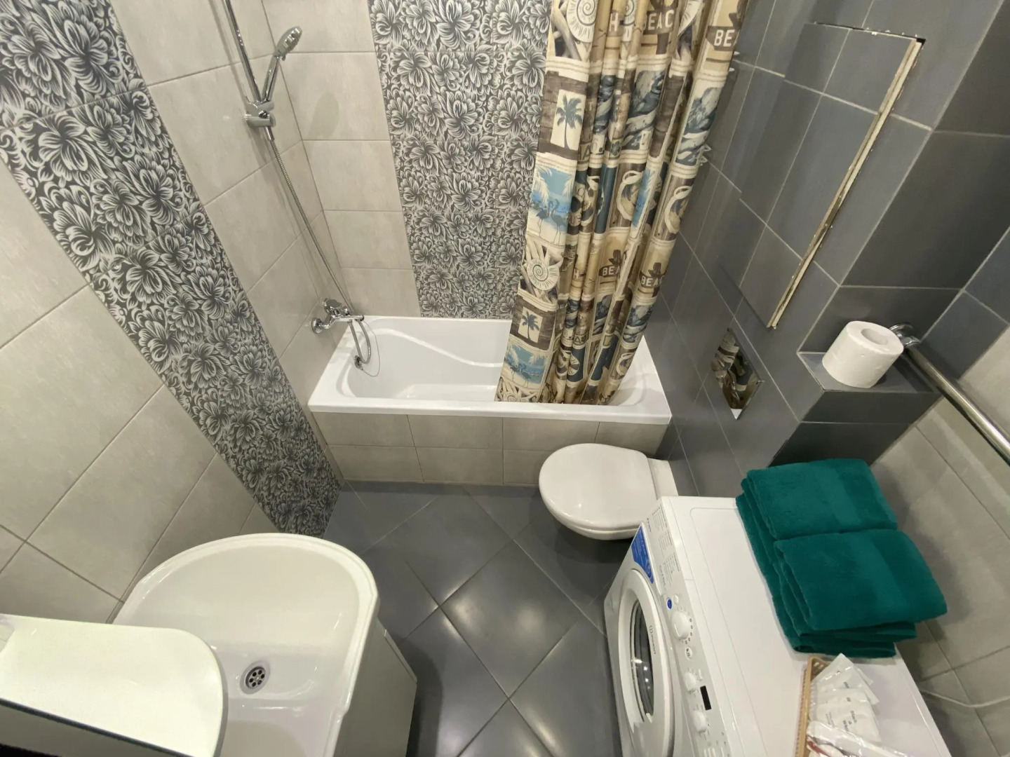 Баринн на улице Гайдара