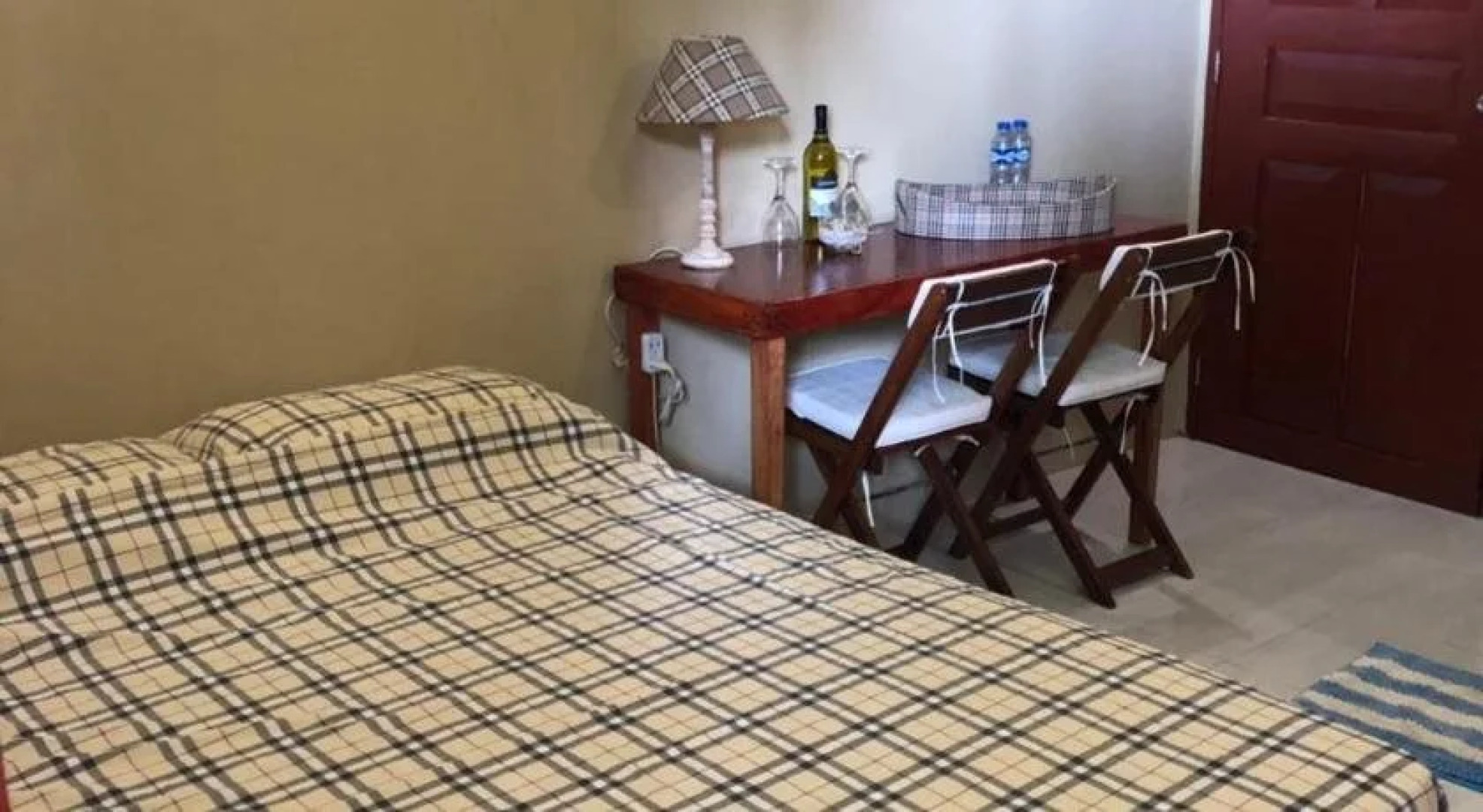 Nichos Island Resort